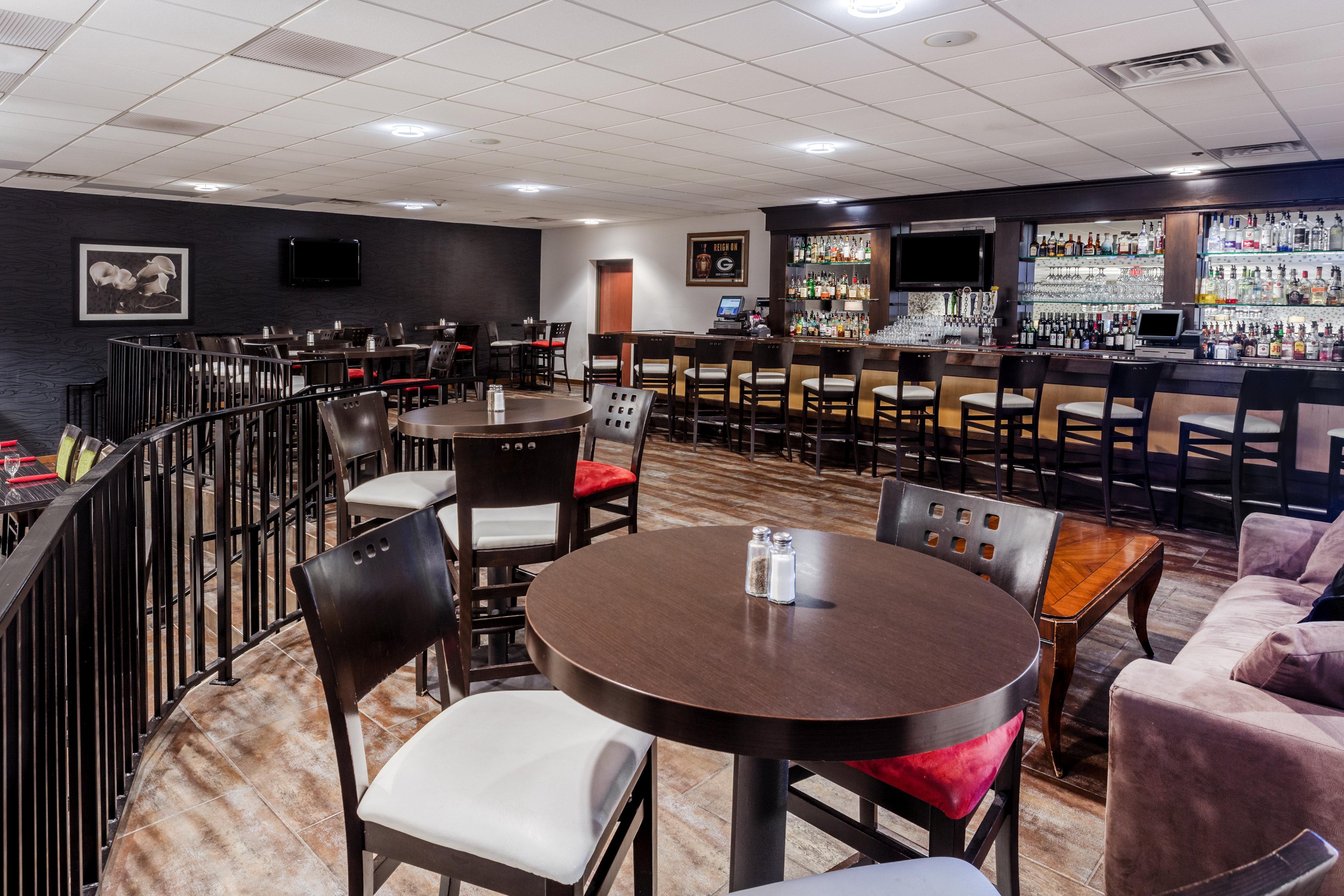 ホテル Crowne Plaza Milwaukee South By Ihg エクステリア 写真