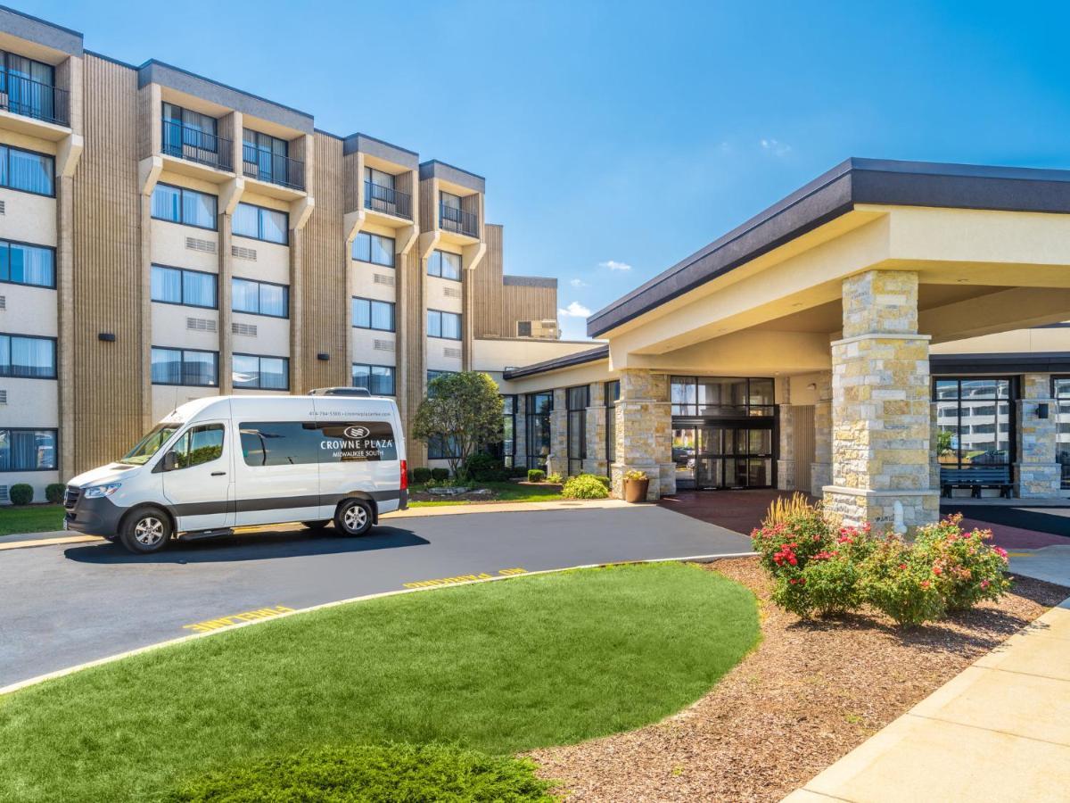 ホテル Crowne Plaza Milwaukee South By Ihg エクステリア 写真