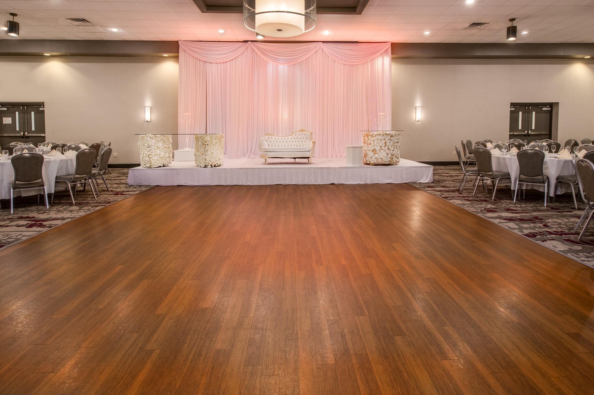 ホテル Crowne Plaza Milwaukee South By Ihg エクステリア 写真