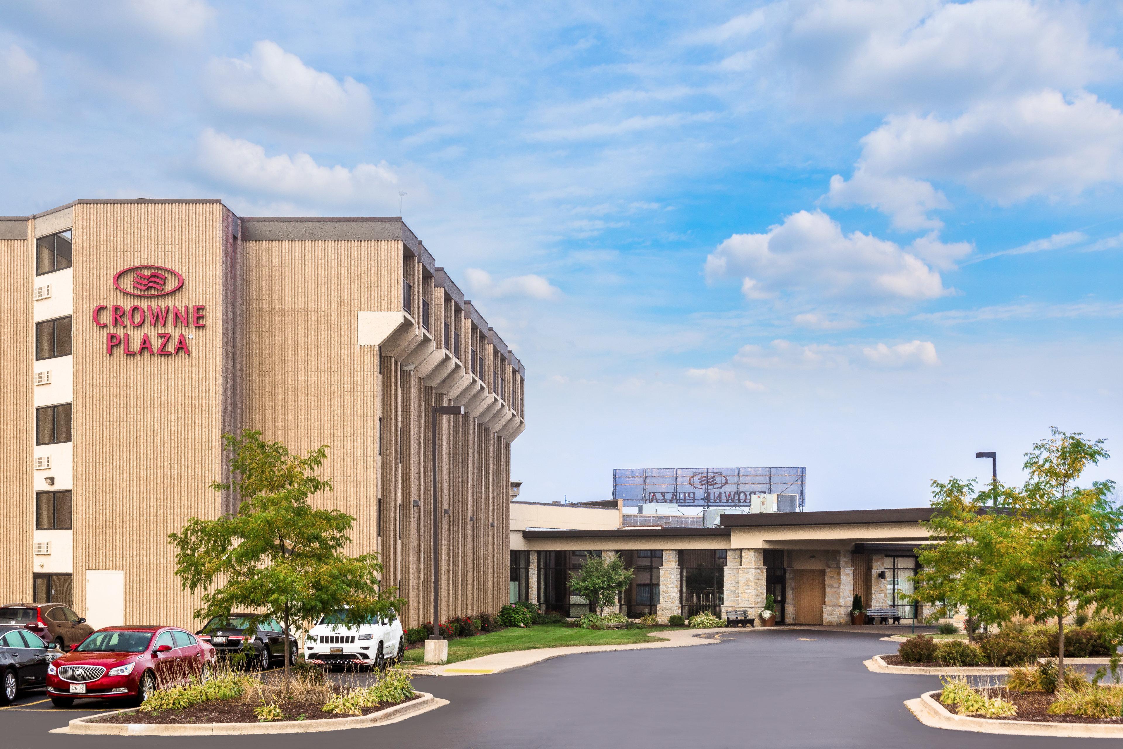 ホテル Crowne Plaza Milwaukee South By Ihg エクステリア 写真