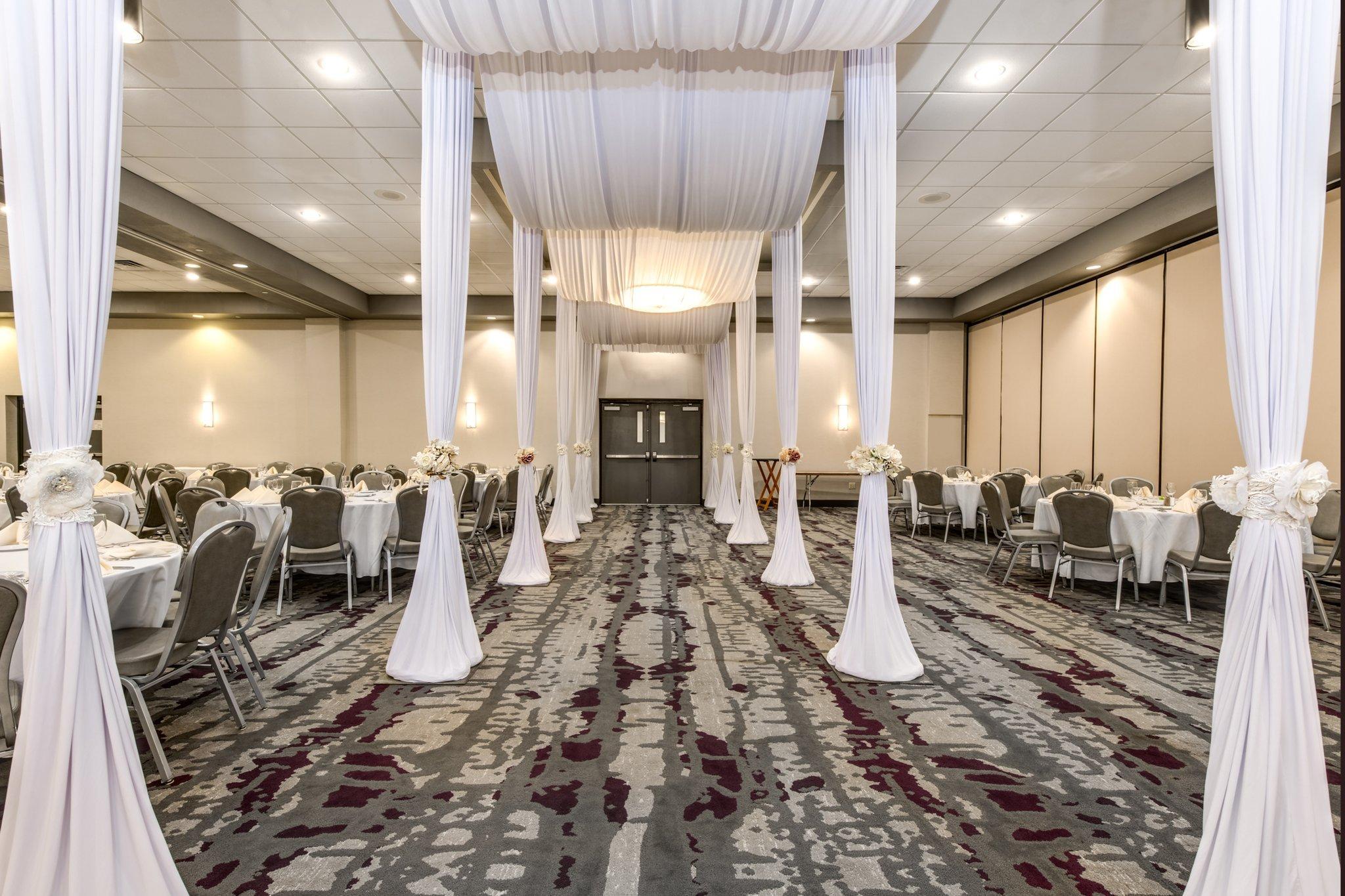 ホテル Crowne Plaza Milwaukee South By Ihg エクステリア 写真